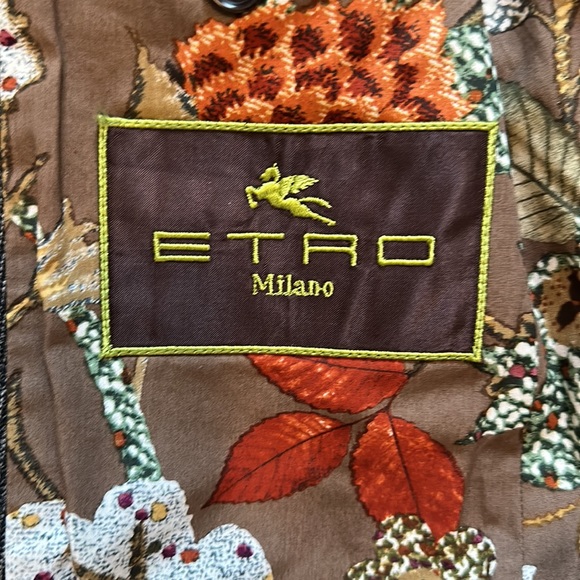 ETRO MILANO men suit jacket. British double vent & magenta collar. Made in Italy - Picture 3 of 12